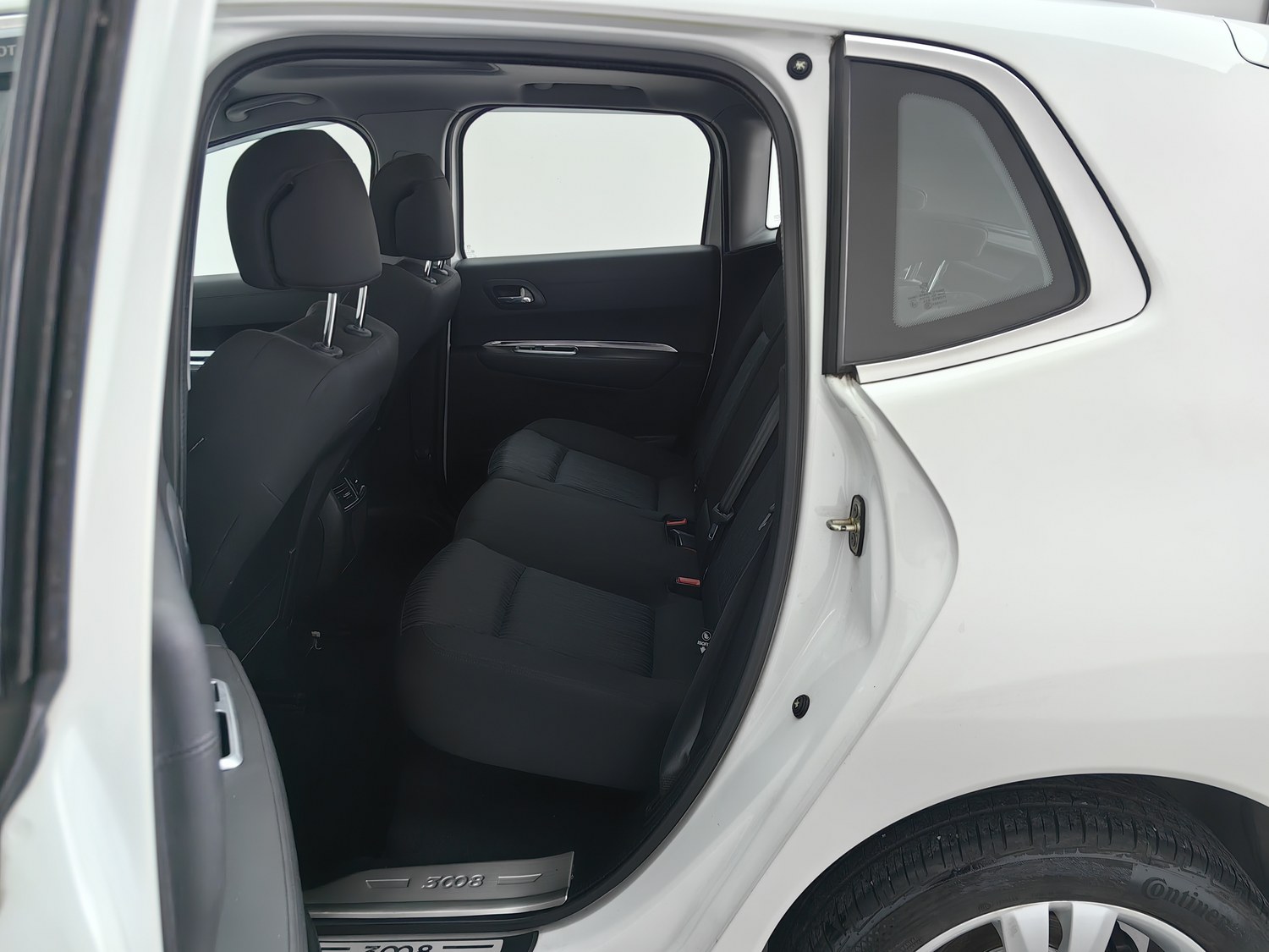 Used Peugeot 3008 2015 2.0 AT