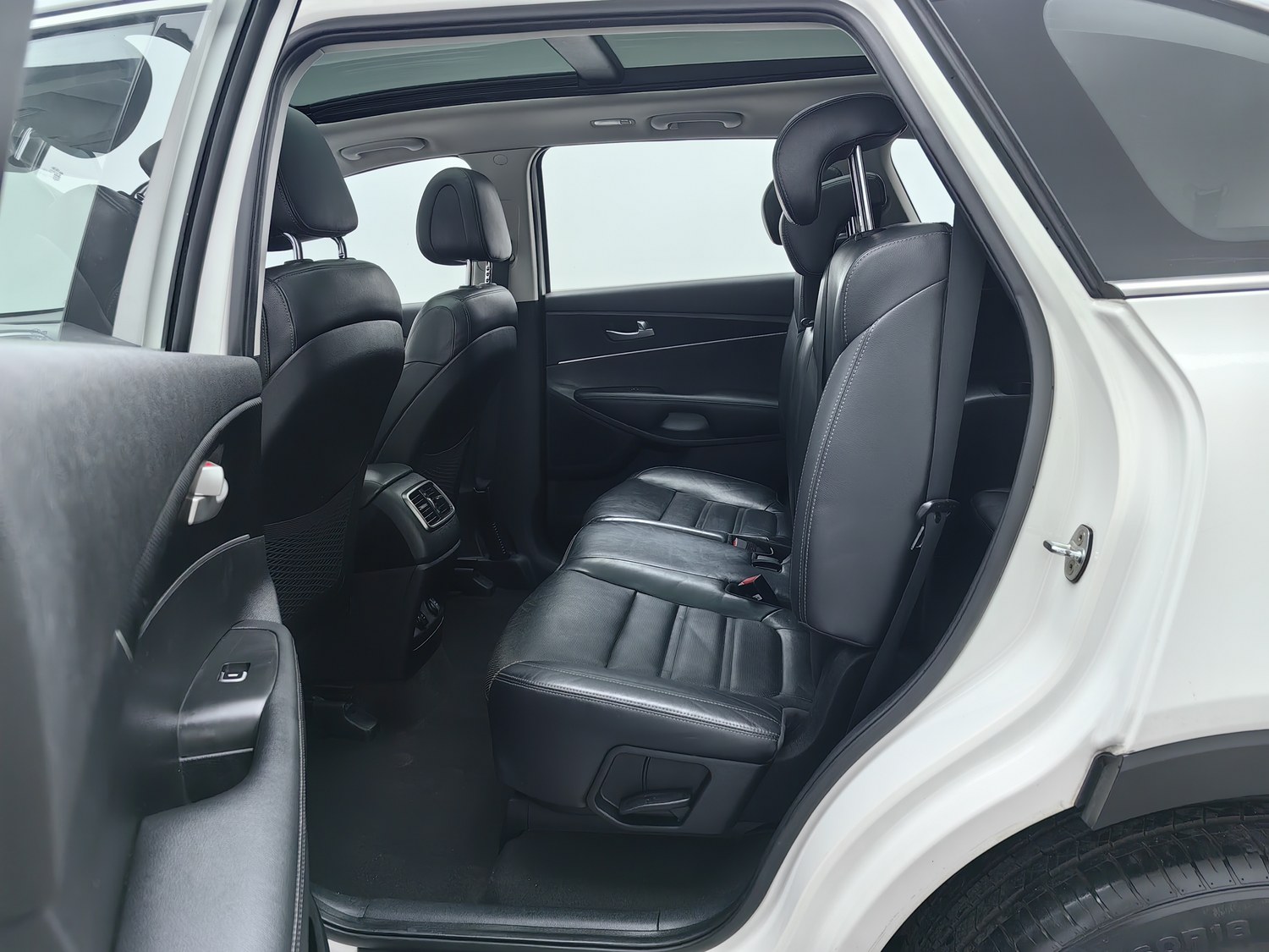 Used Kia Sorento 2016 2.4 AT