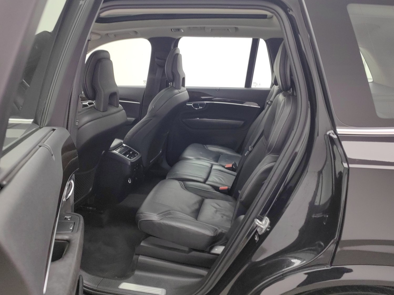 Used Volvo XC90 2015 2.0 AT
