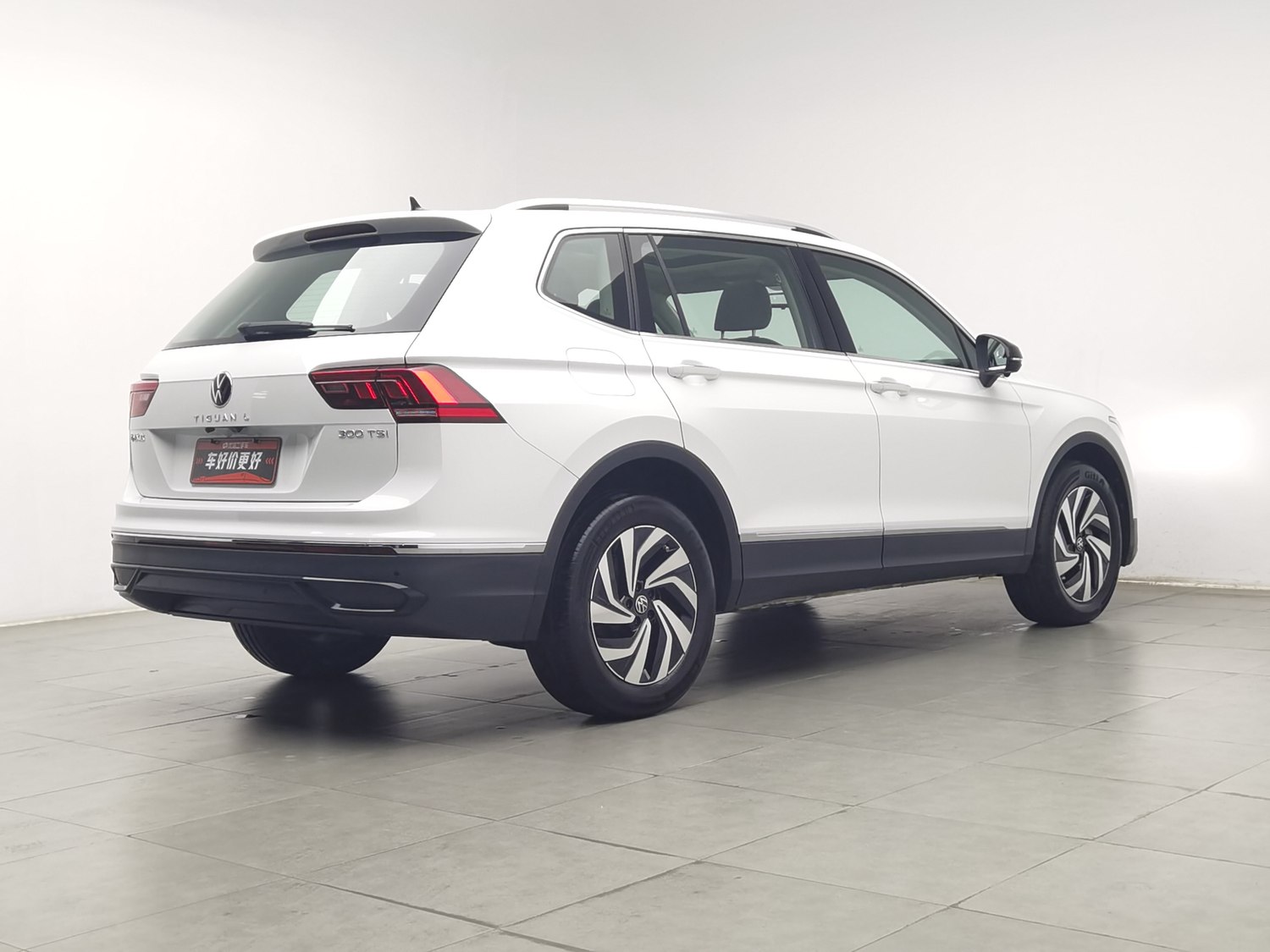 Used Volkswagen Tiguan L 2024 1.5 AT