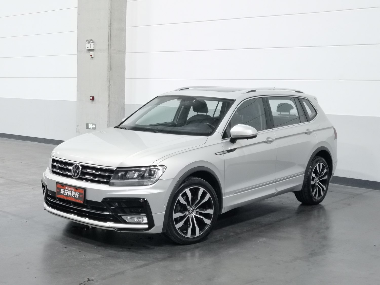 Used Volkswagen Tiguan L 2021 2.0 AT