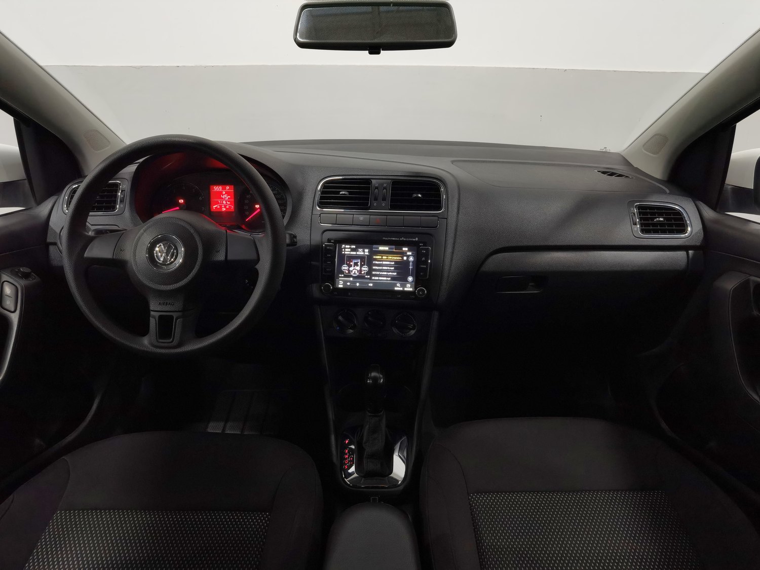Used Volkswagen Polo 2013 1.6 AT