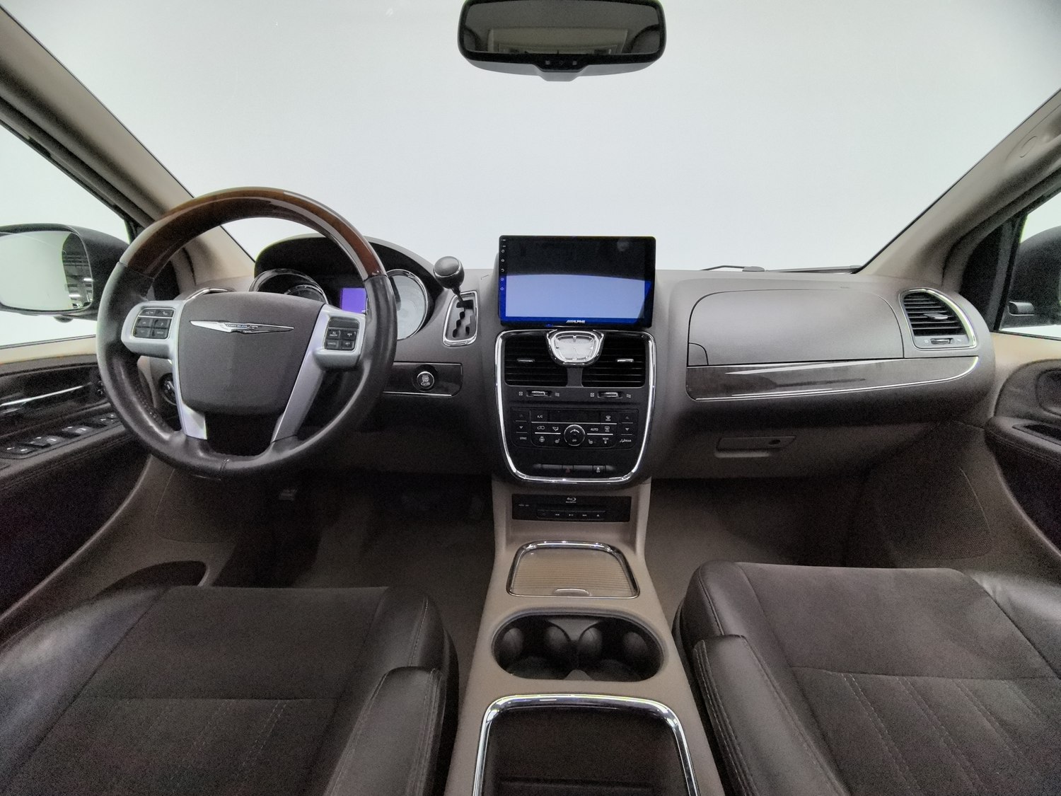 Used Chrysler Grand Voyager (Imported) 2013 3.6 AT