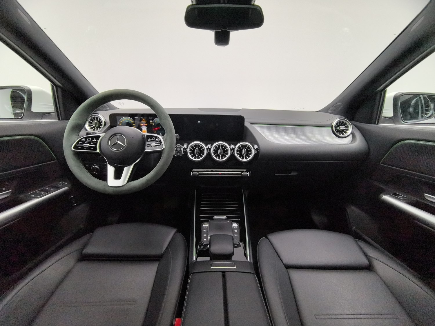 Used Mercedes-Benz GLA 2022 1.3 AT
