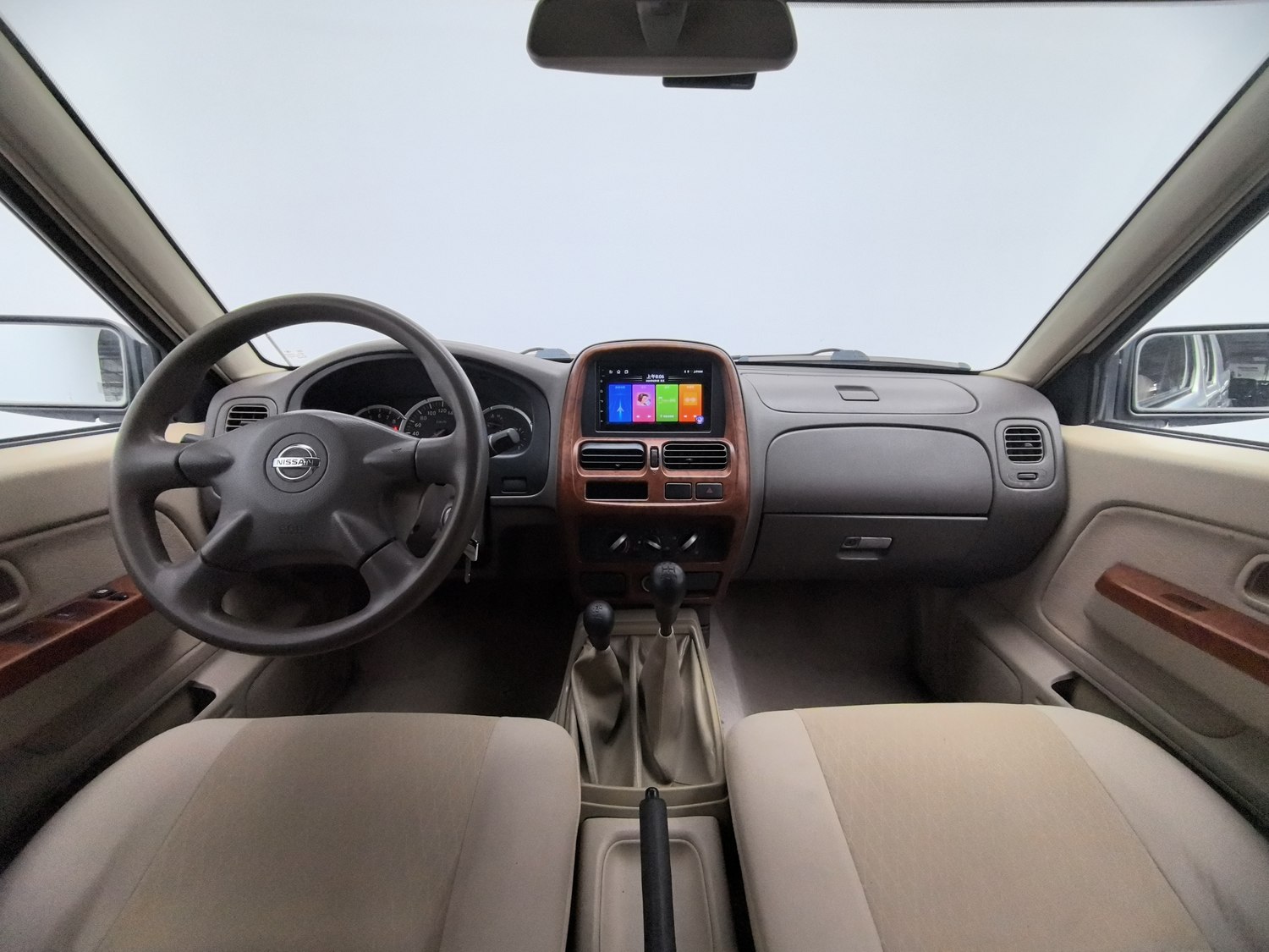 Used Nissan ZN 2013 2.4 MT
