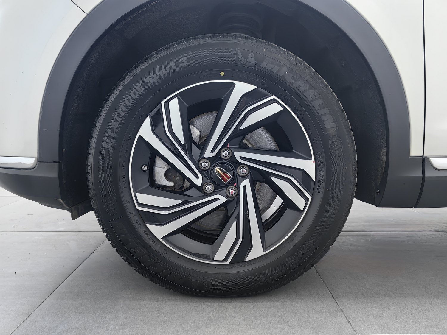 Used Hongqi HS5 2022 2.0 AT