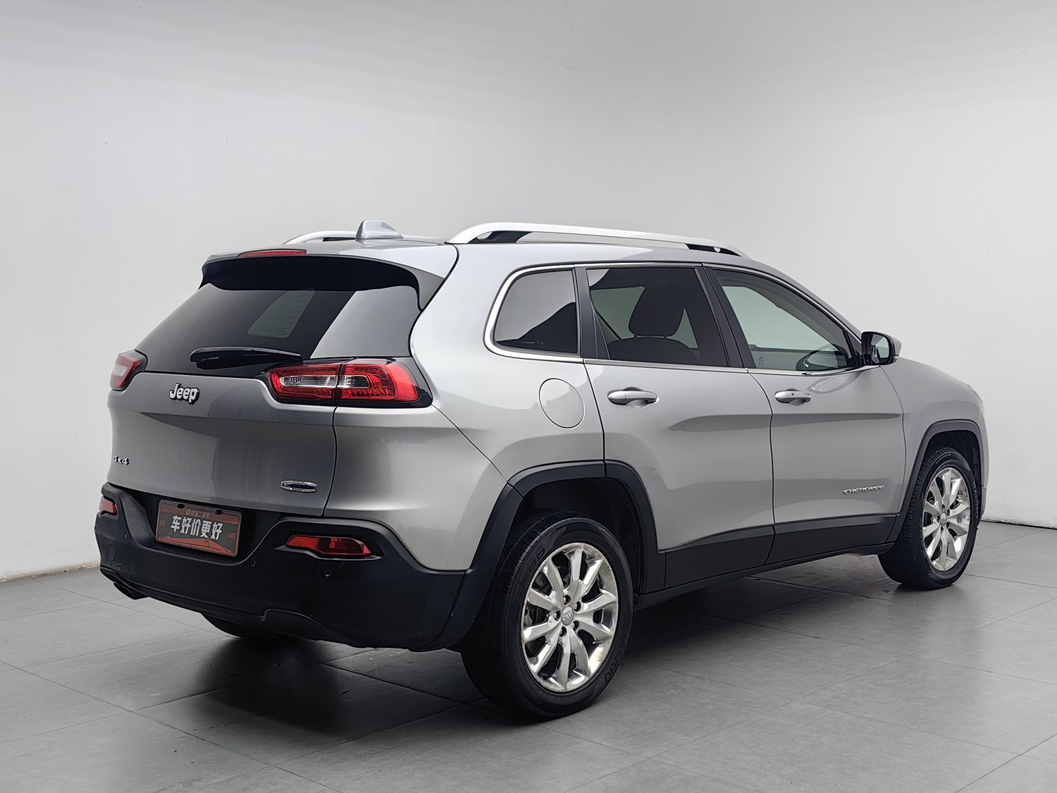 Used Jeep Cherokee (Imported) 2014 2.4 AT