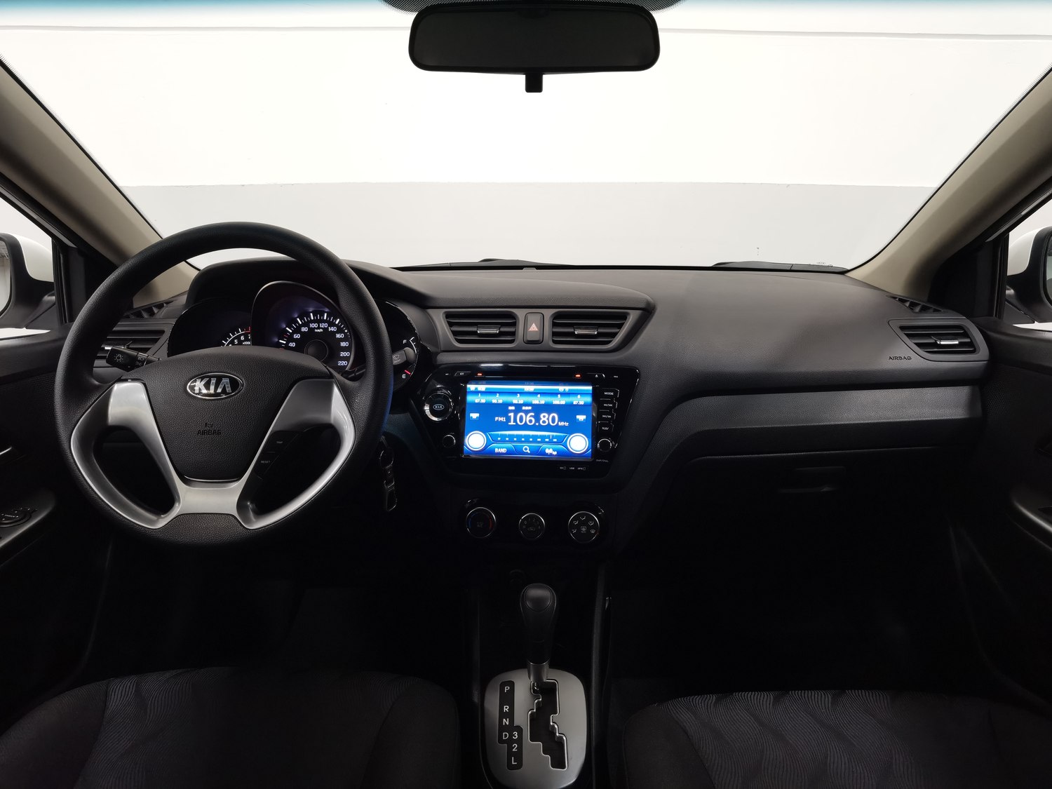 Used Kia K2 2015 1.4 AT