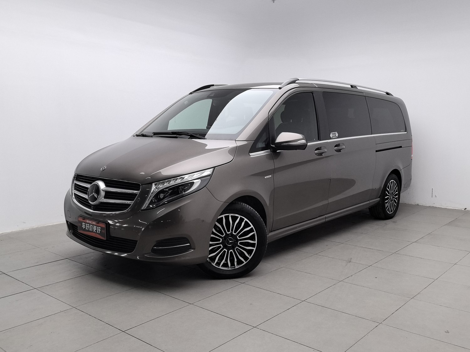 Used Mercedes-Benz V-Class 2017 2.0 AT