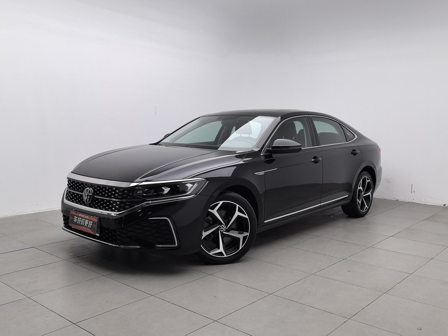 Used Volkswagen Passat 2023 2.0 AT