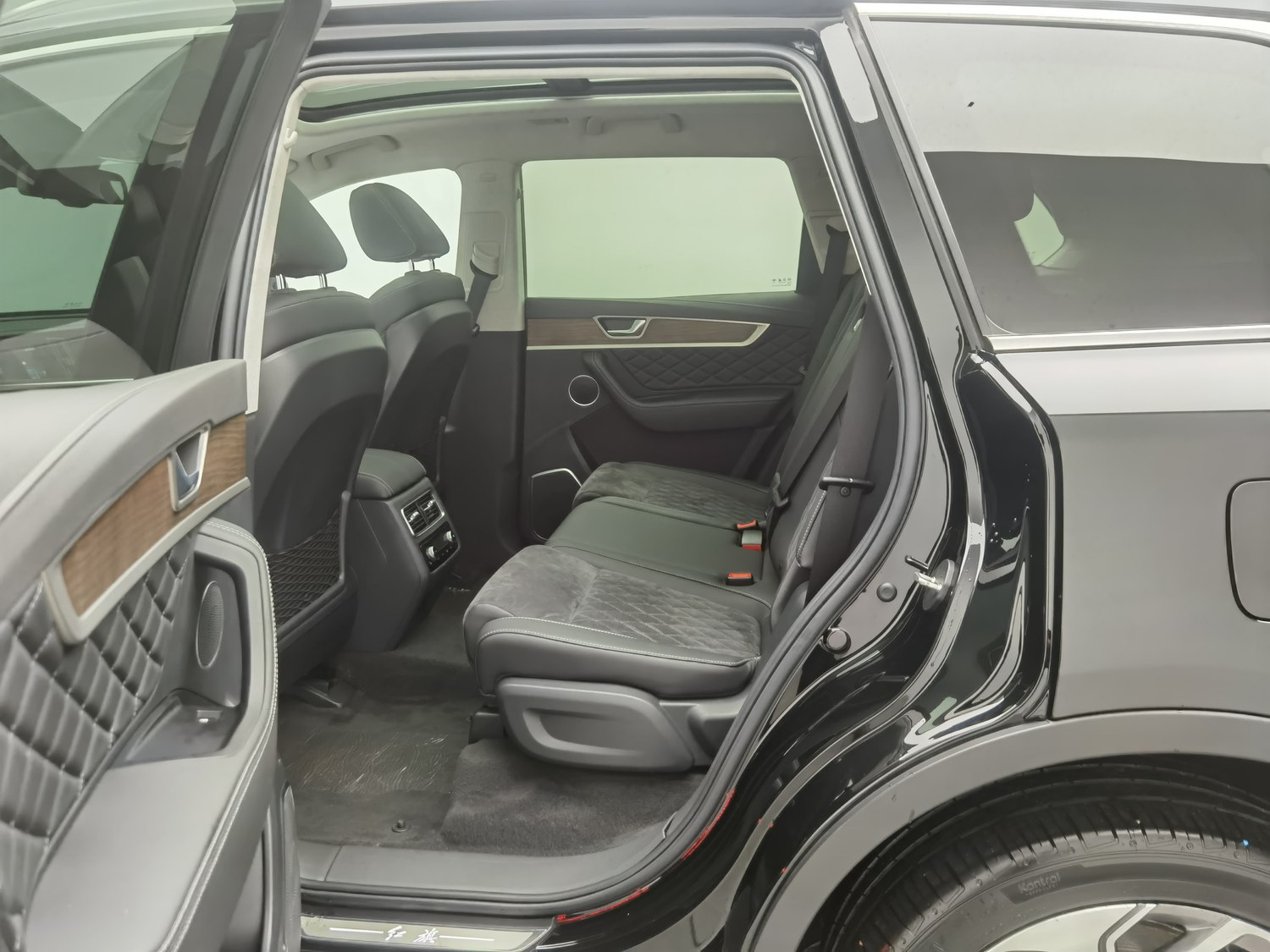 Used Hongqi HS7 2022 2.0 AT