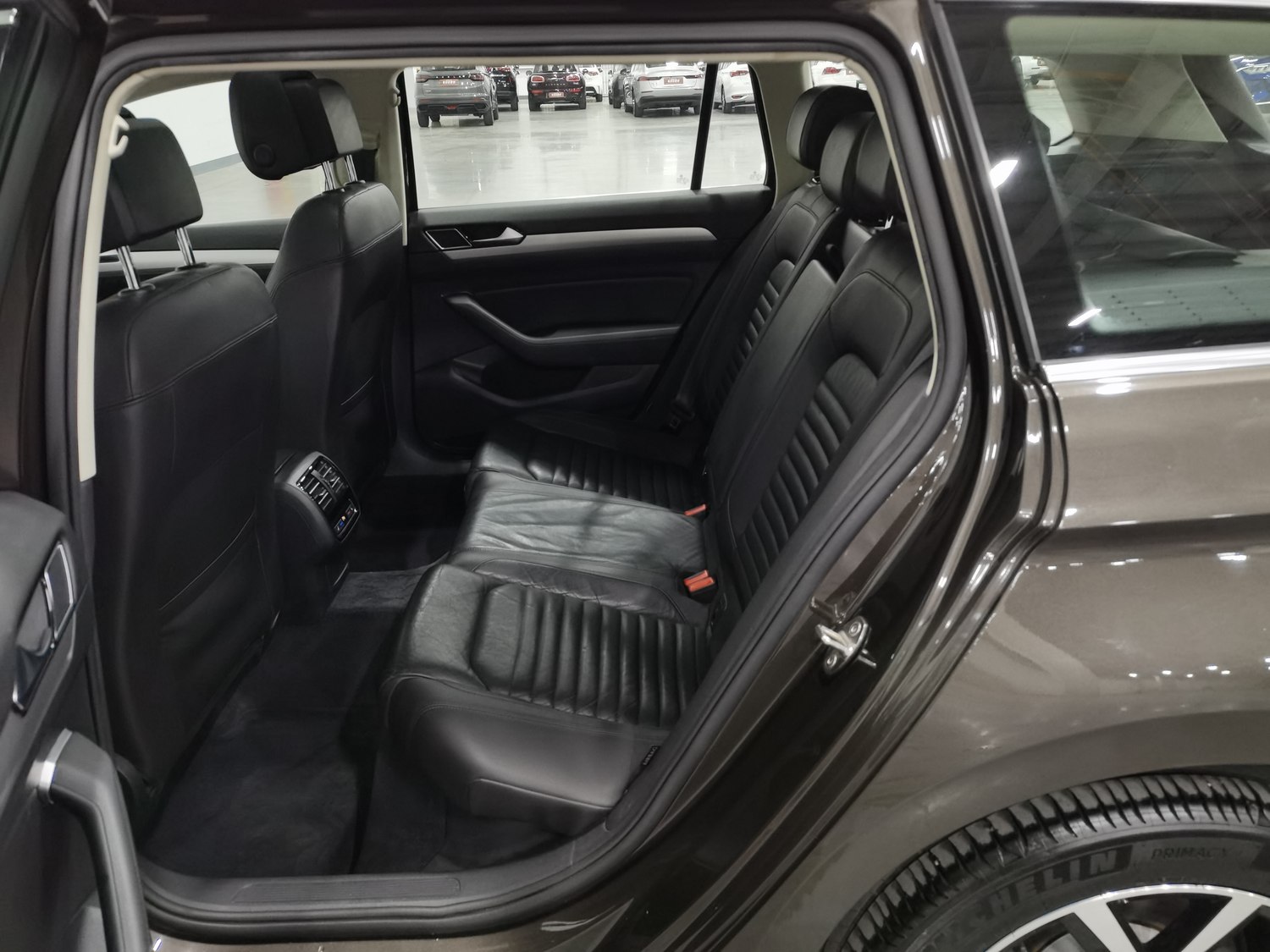 Used Volkswagen Passat Variant (Imported) 2016 2.0 AT