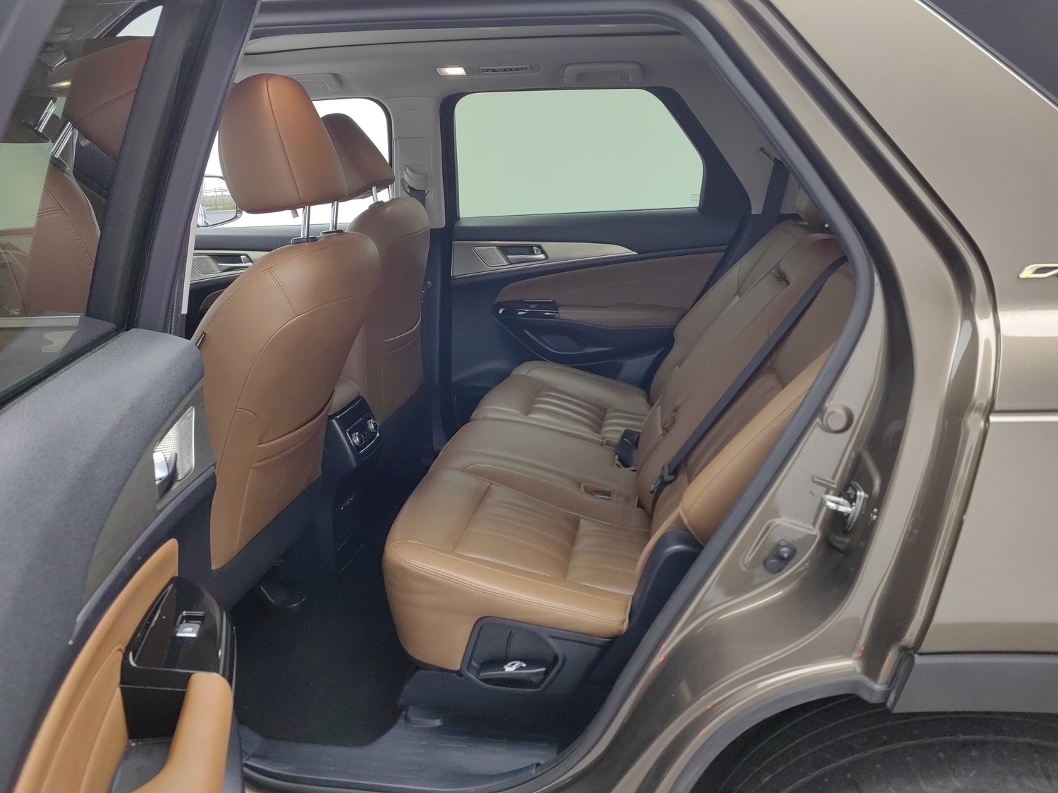 Used Changan CS95 2017 2.0 AT