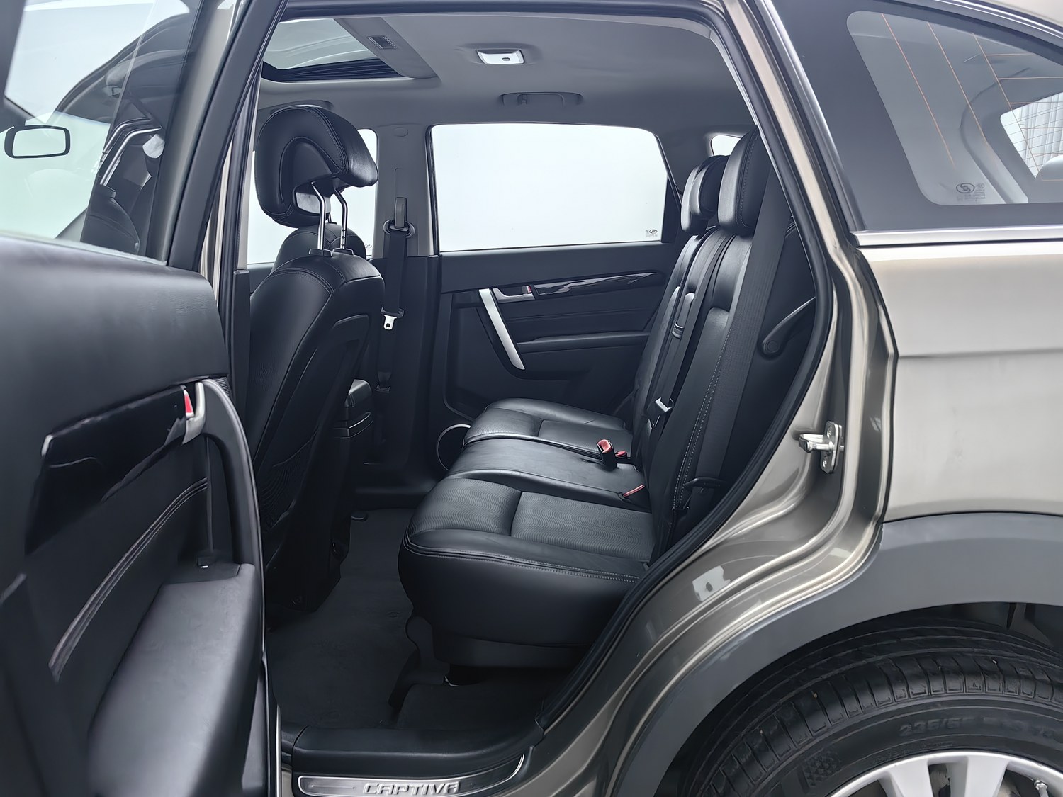 Used Chevrolet Captiva 2015 2.4 AT