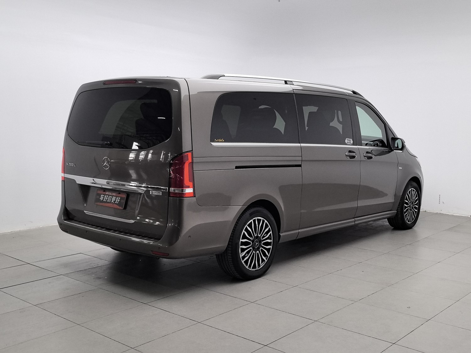Used Mercedes-Benz V-Class 2017 2.0 AT