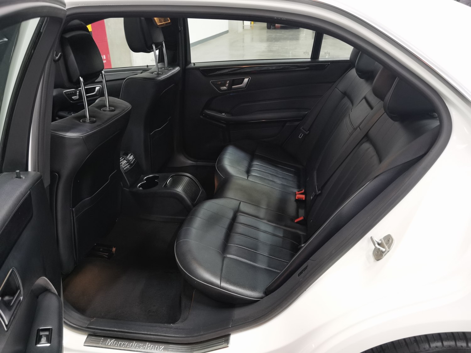 Used Mercedes-Benz E-Class 2015 2.0 AT