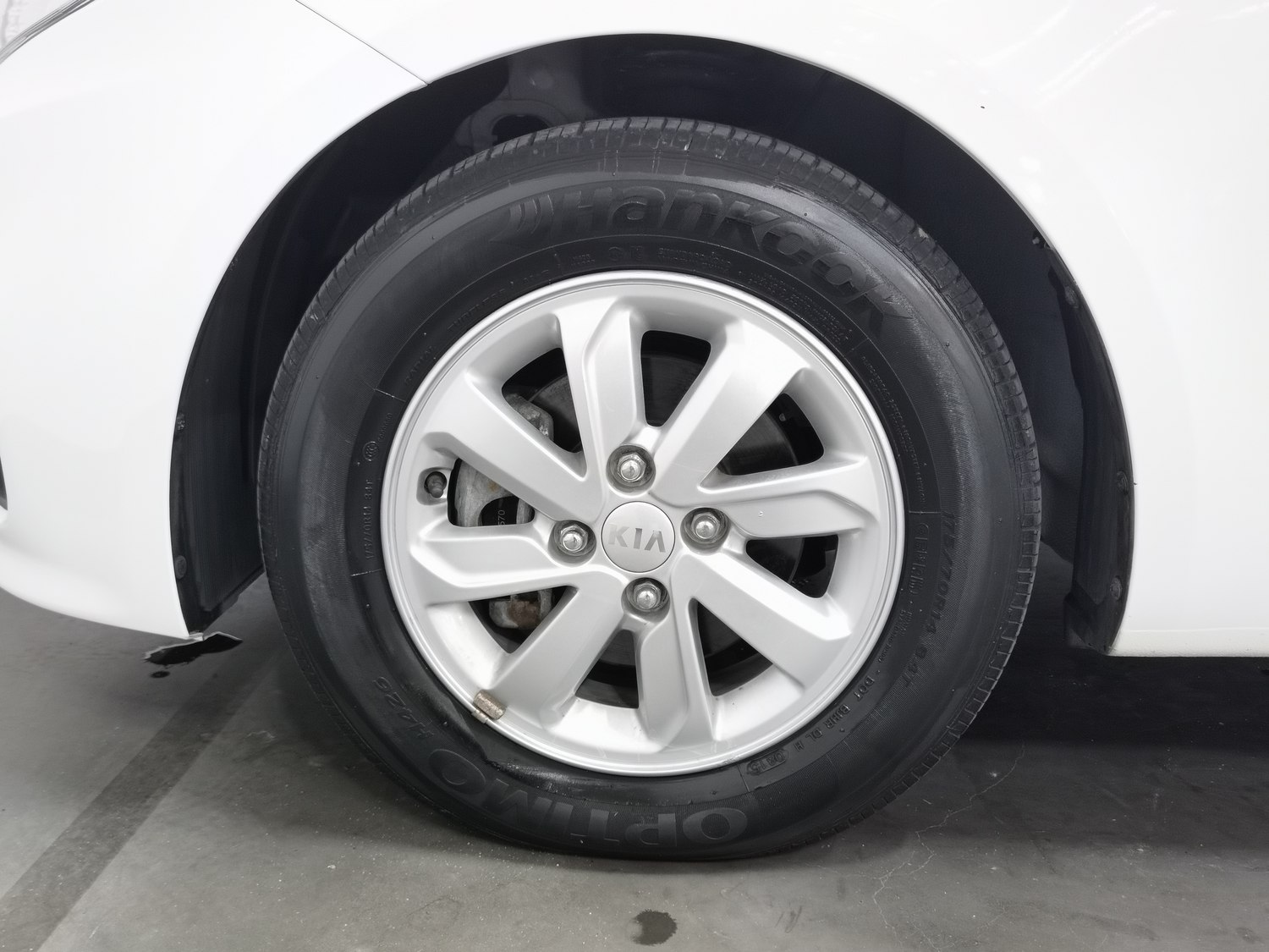 Used Kia K2 2015 1.4 AT