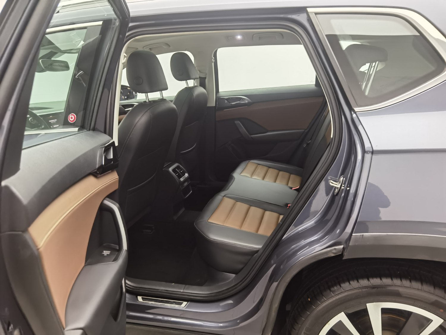 Used Volkswagen Tharu L 2019 2.0 AT