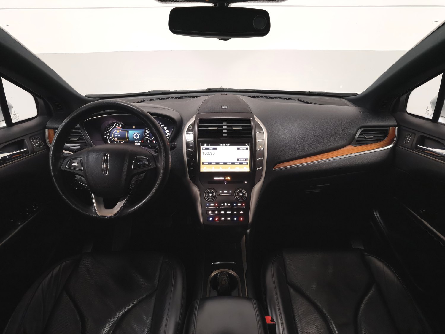 Used Lincoln MKC 2019 2.0 AT
