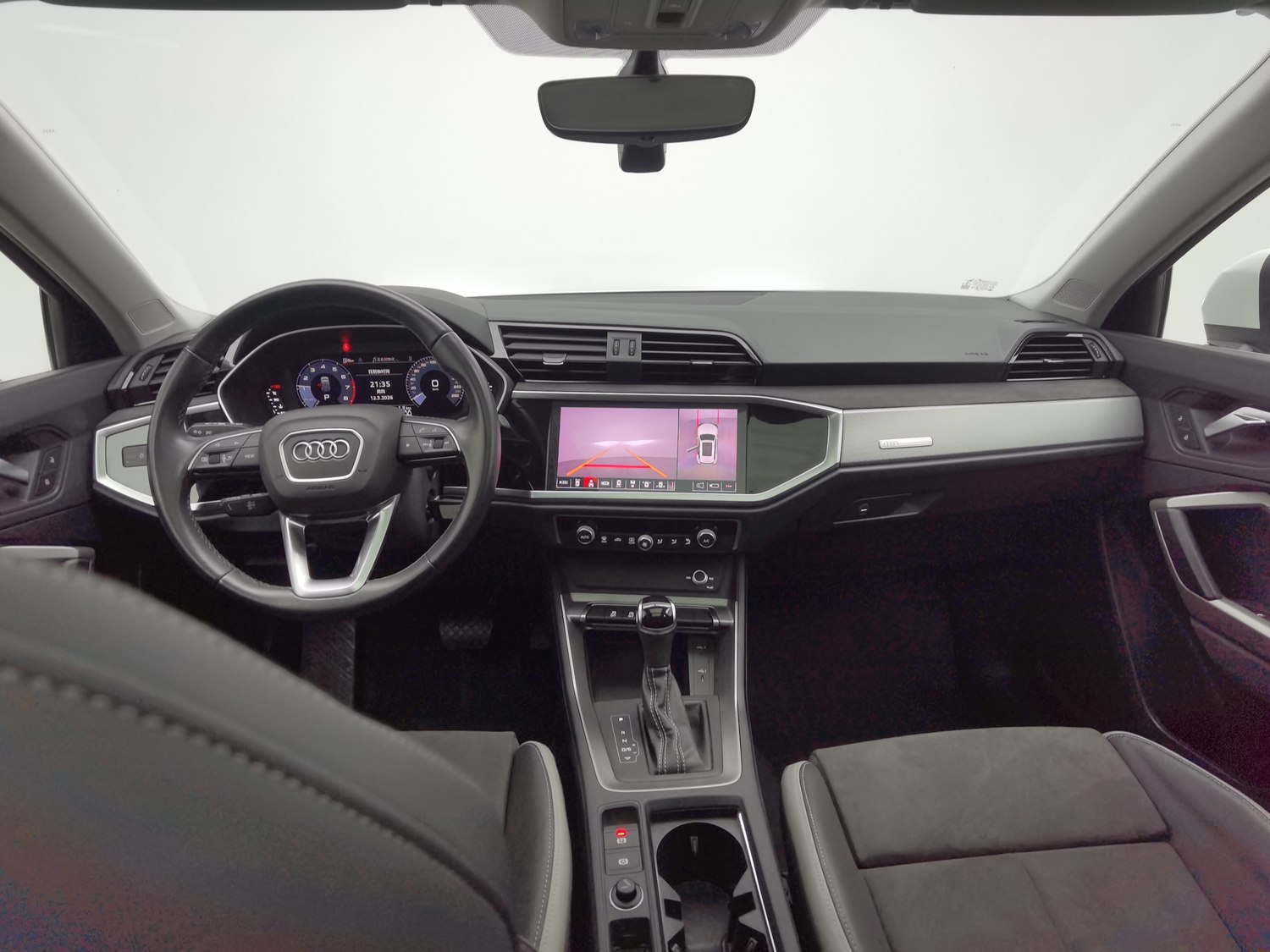 Used Audi Q3 2023 1.4 AT
