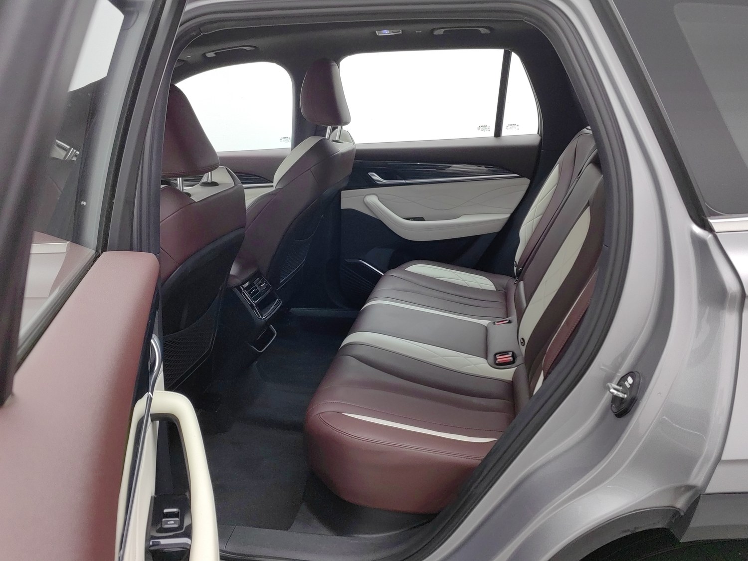 Used Geely Xingyue L 2021 2.0 AT