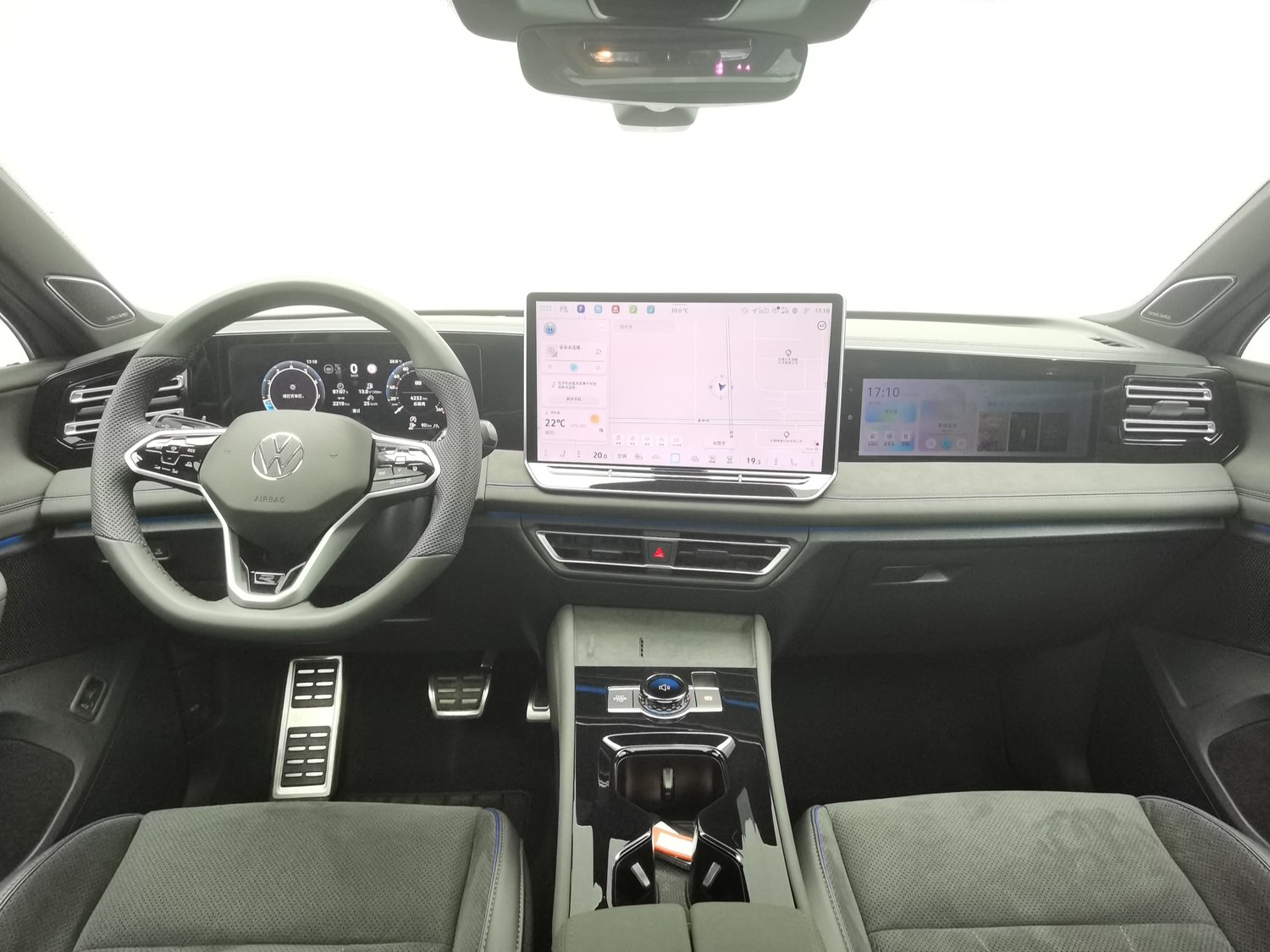 Used Volkswagen Tiguan L 2026 2.0 AT