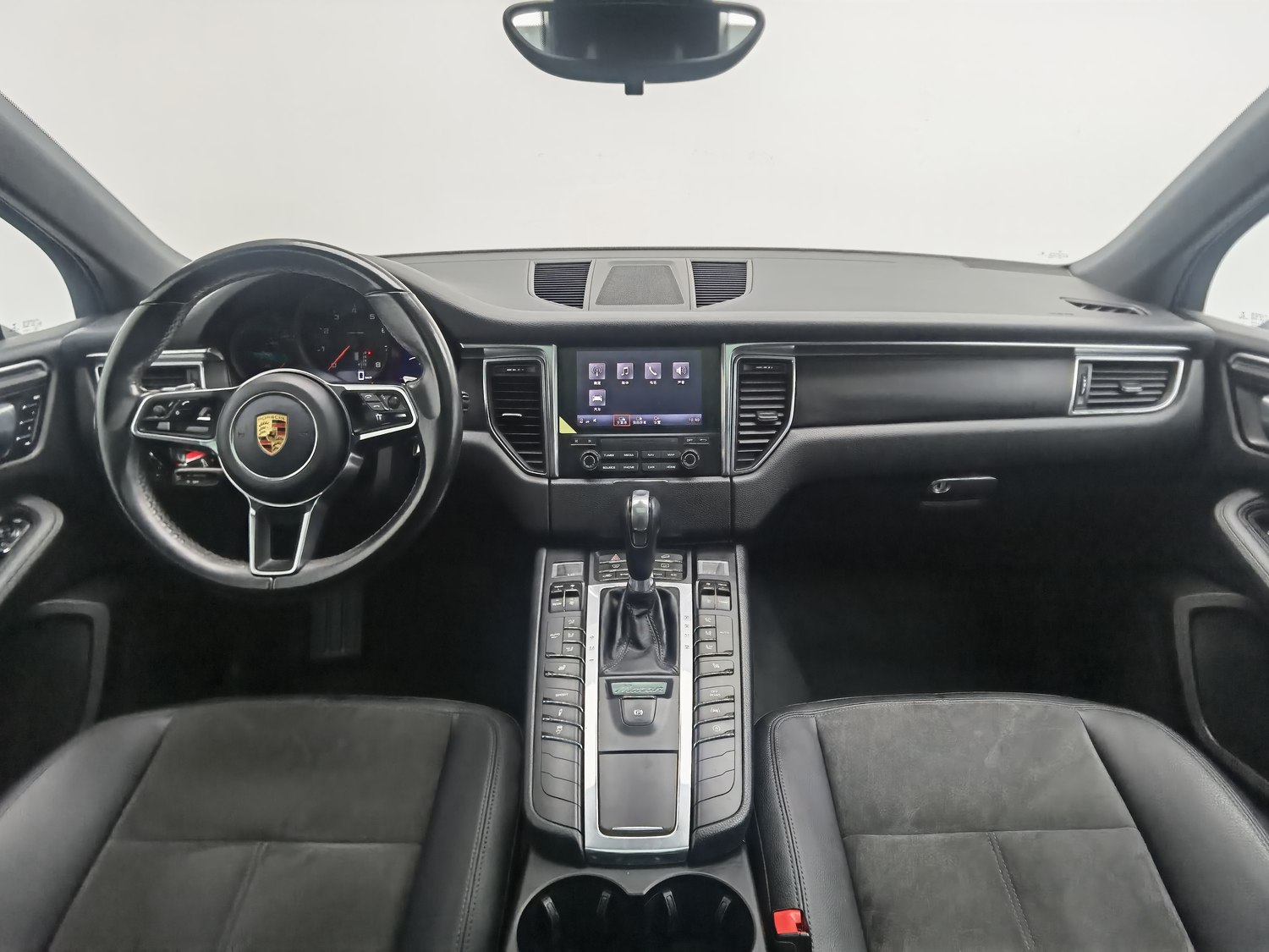 Used Porsche Macan 2017 2.0 AT
