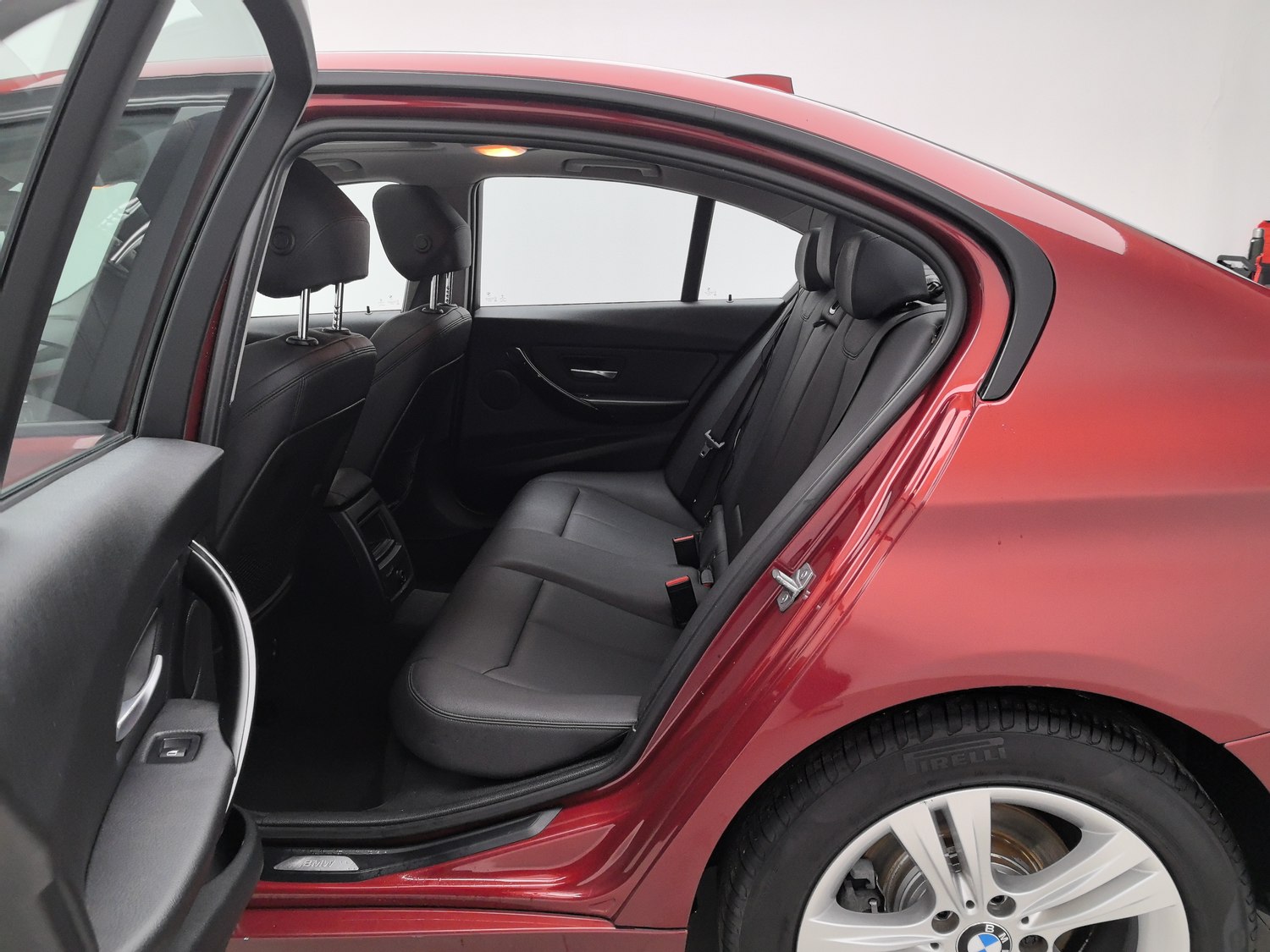 Used BMW 3 Series 2015 1.6 AT