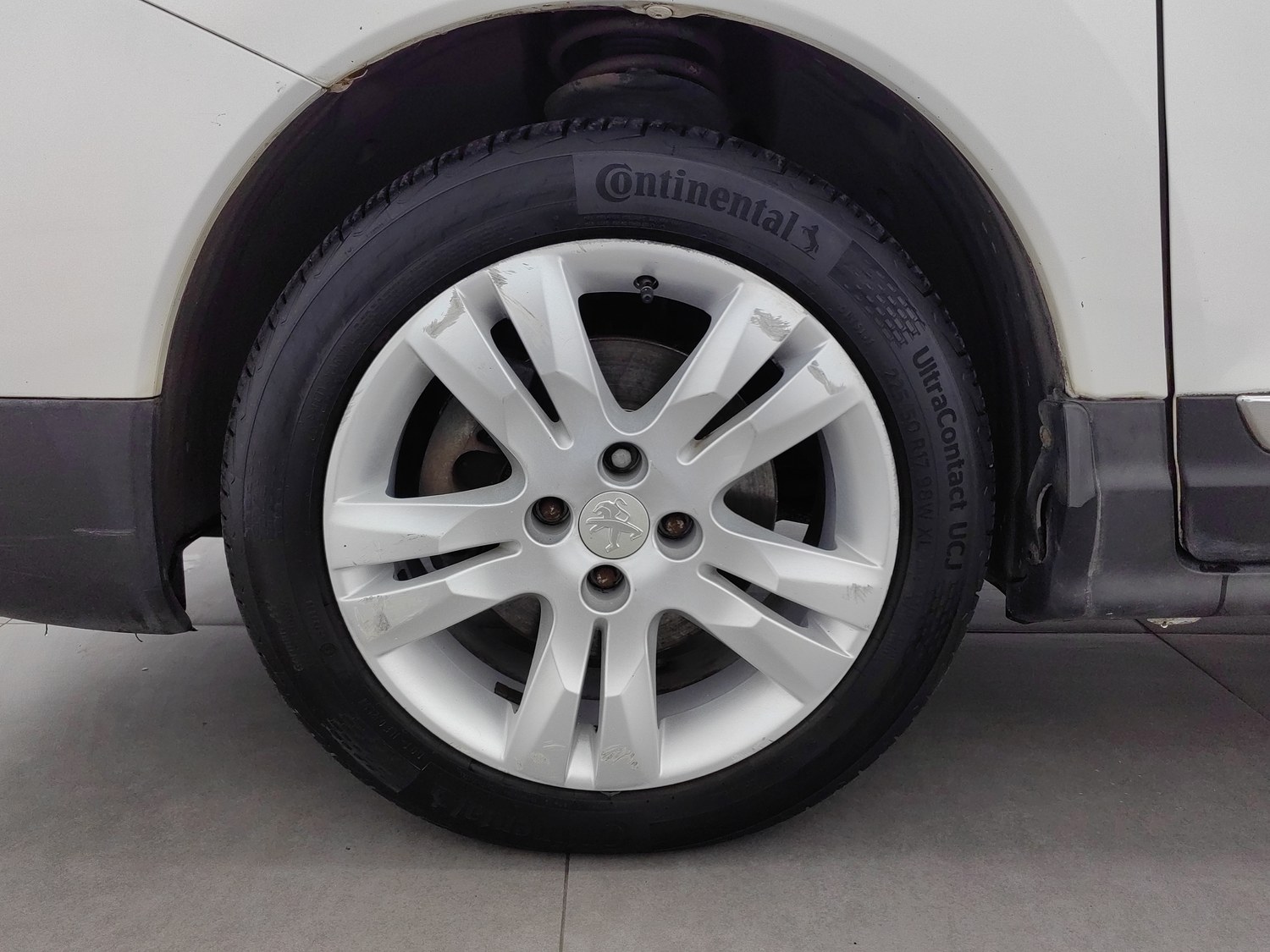 Used Peugeot 3008 2015 1.6 AT