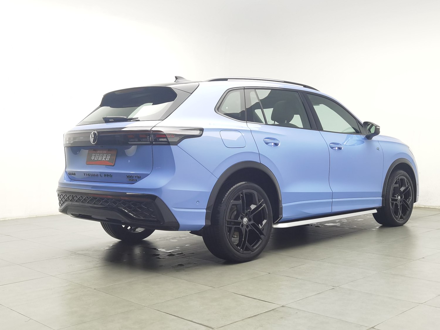 Used Volkswagen Tiguan L 2026 2.0 AT