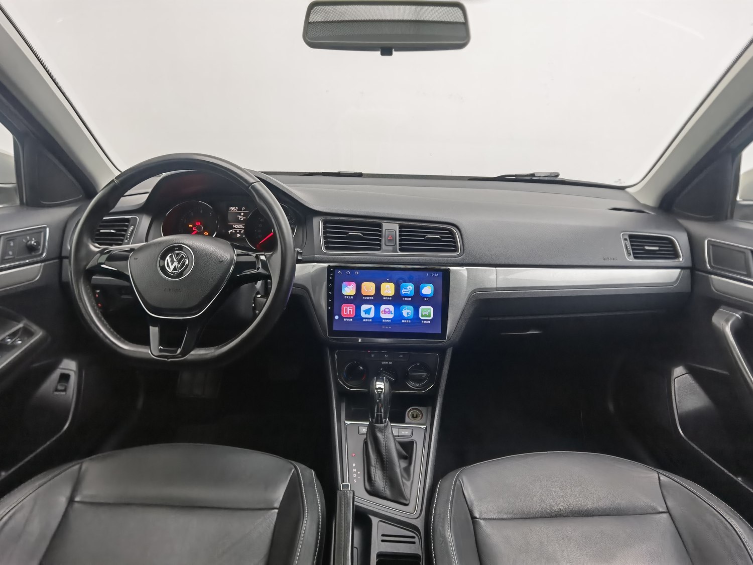 Used Volkswagen Lavida 2015 1.6 AT