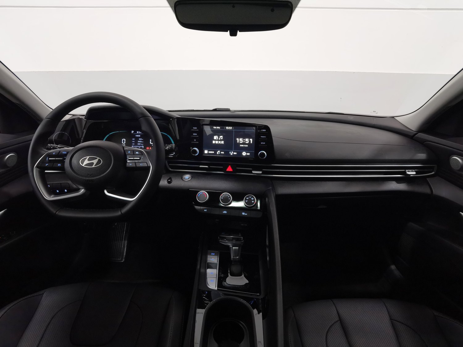Used Hyundai Elantra 2023 1.5 AT