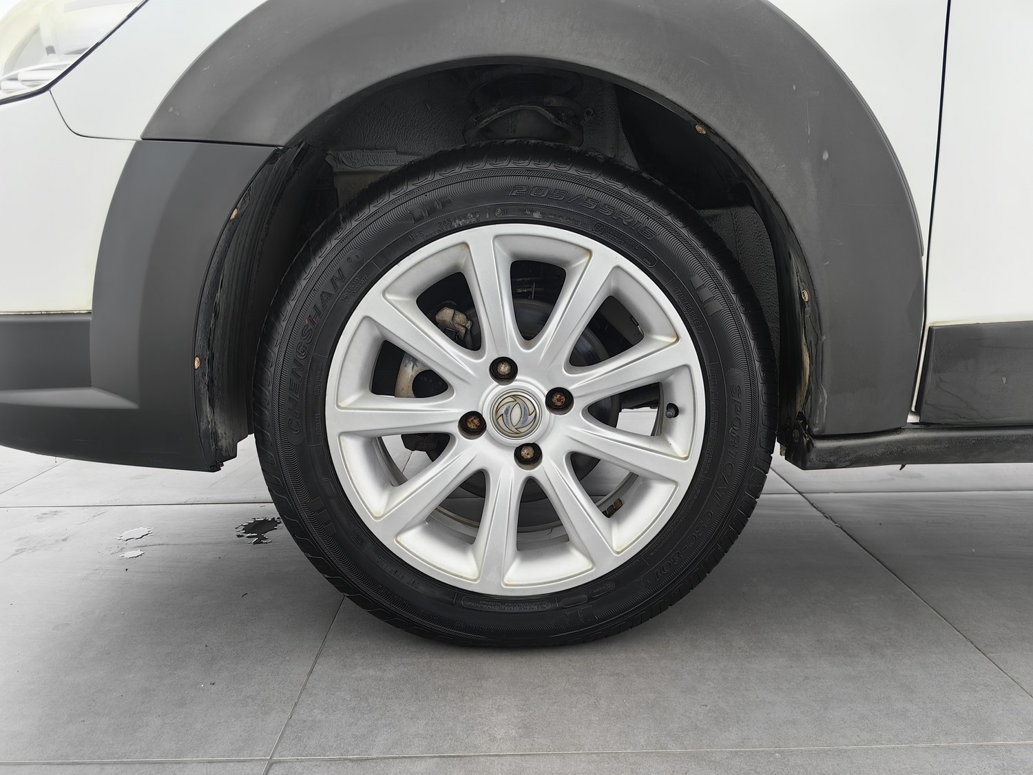 Used Dongfeng Aeolus H30 2013 1.5 MT