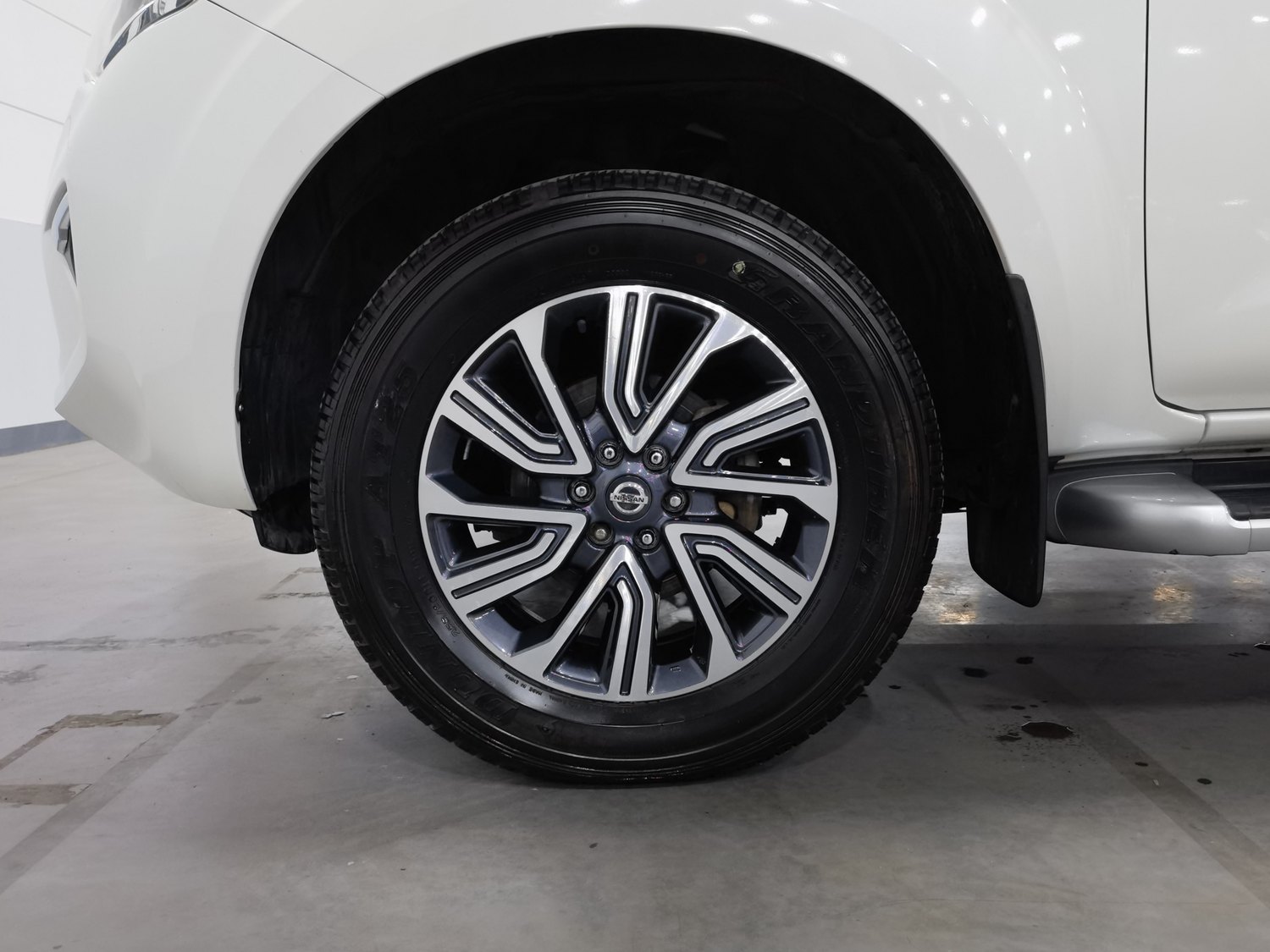 Used Nissan Terra 2020 2.5 AT