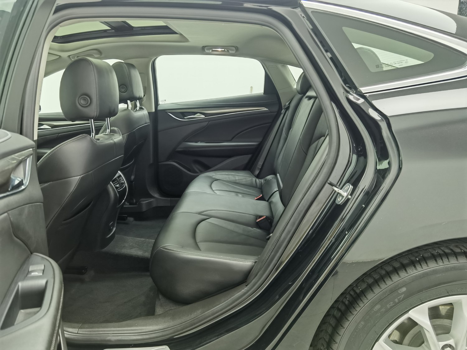 Used Buick LaCrosse 2022 1.5 AT
