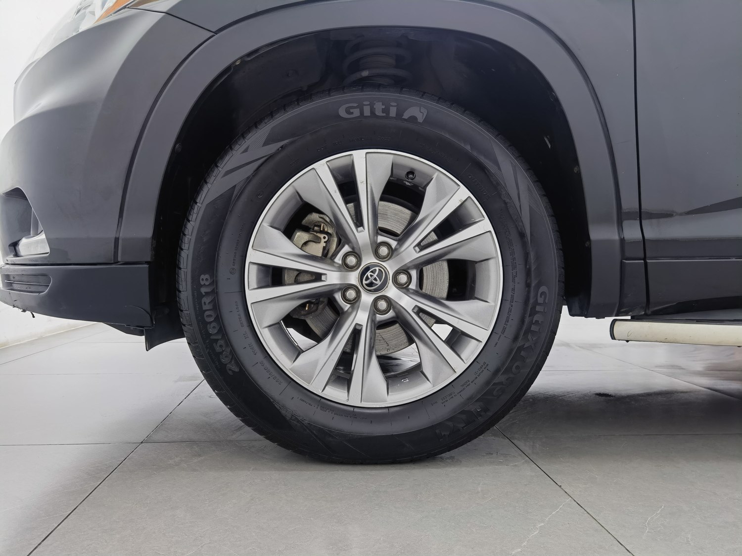 Used Toyota Highlander 2017 2.0 AT
