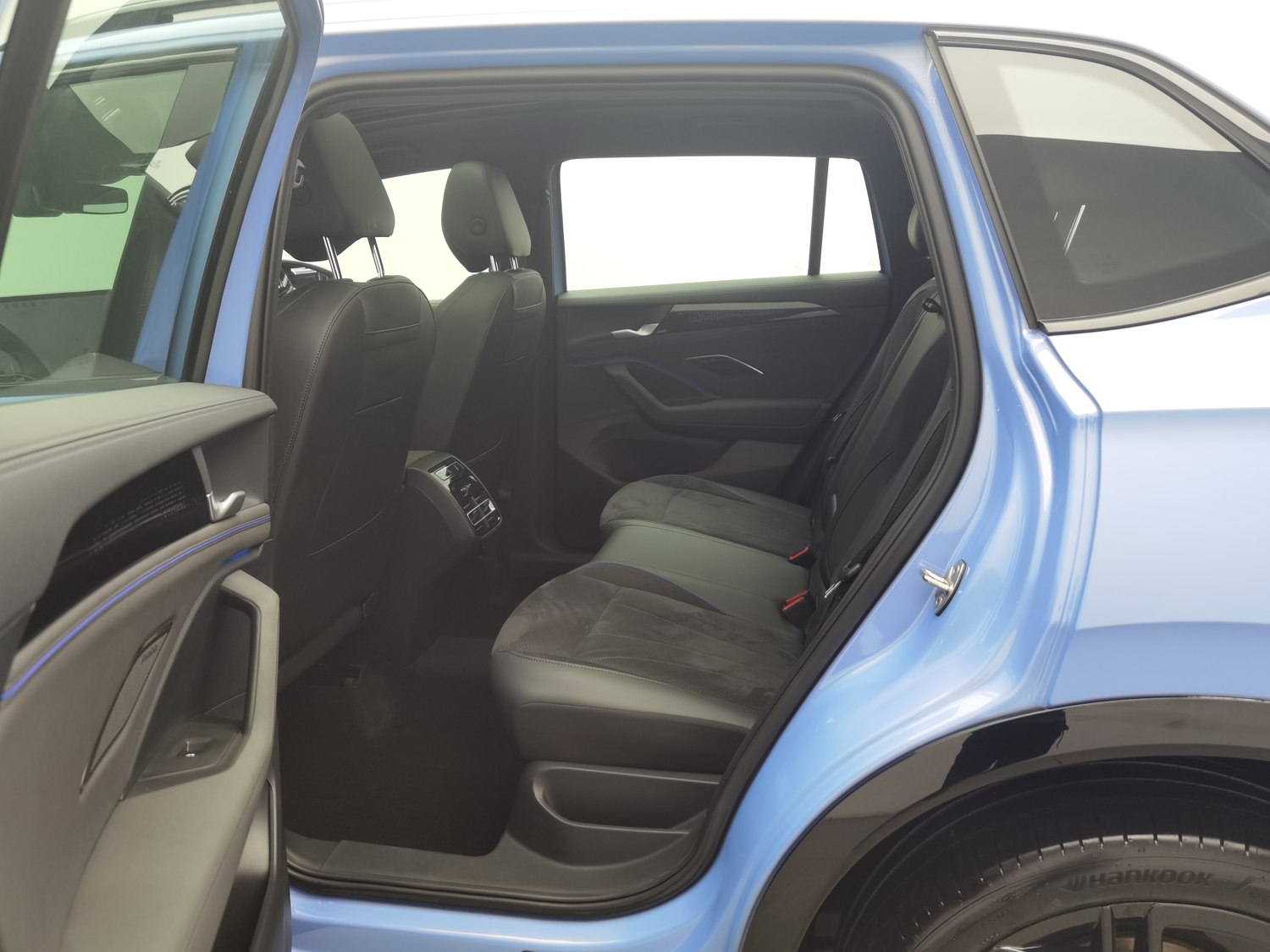 Used Volkswagen Tiguan L 2026 2.0 AT