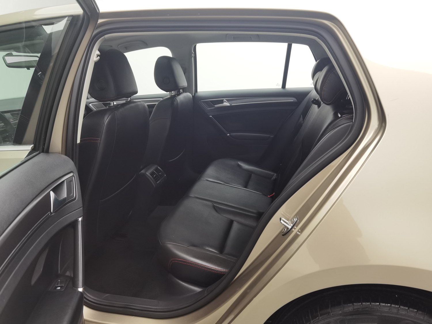 Used Volkswagen Golf 2017 1.4 AT