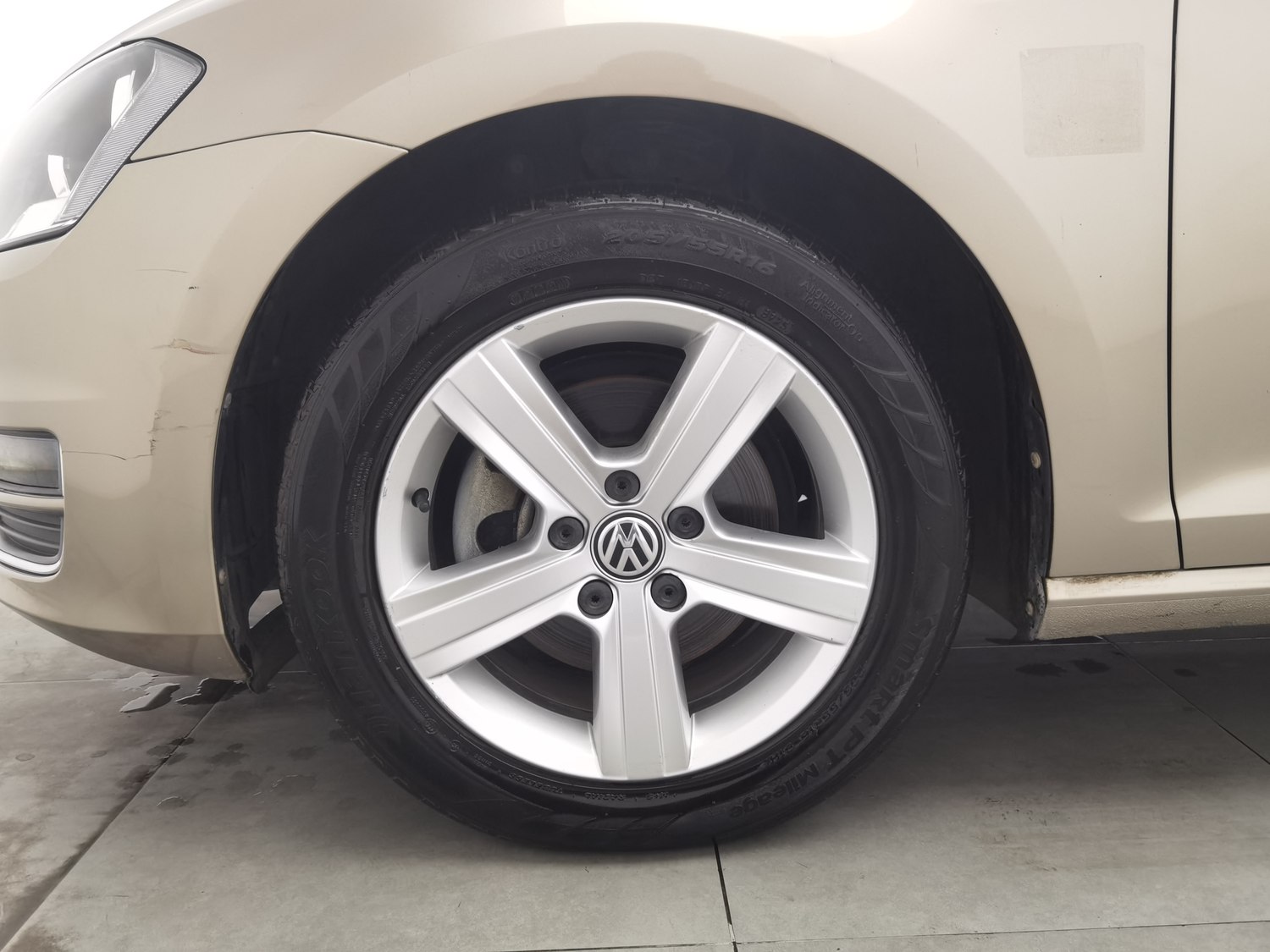 Used Volkswagen Golf 2017 1.4 AT