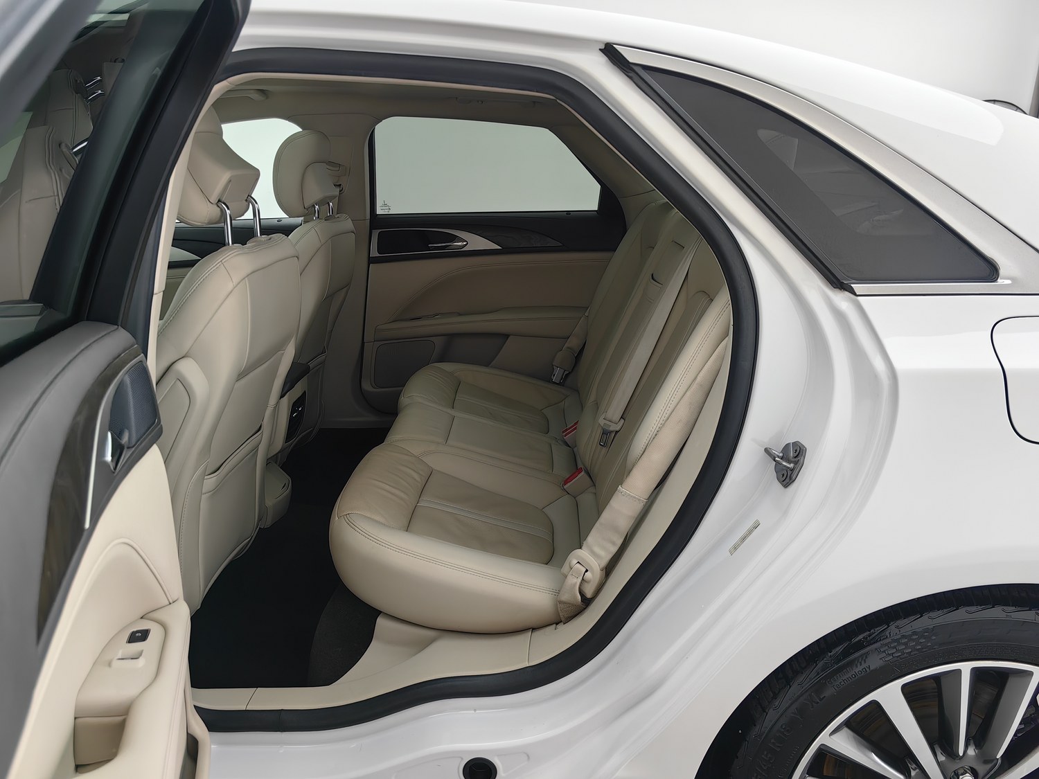 Used Lincoln MKZ 2019 2.0 AT