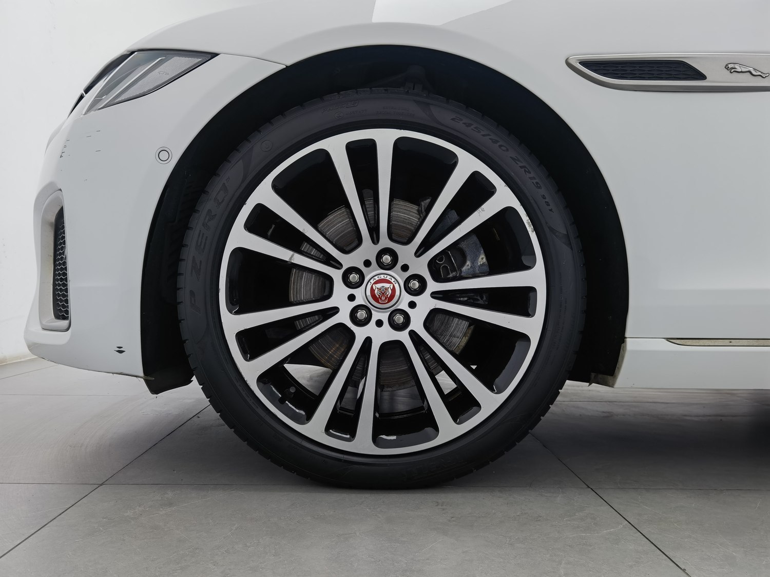 Used Jaguar XFL 2022 2.0 AT