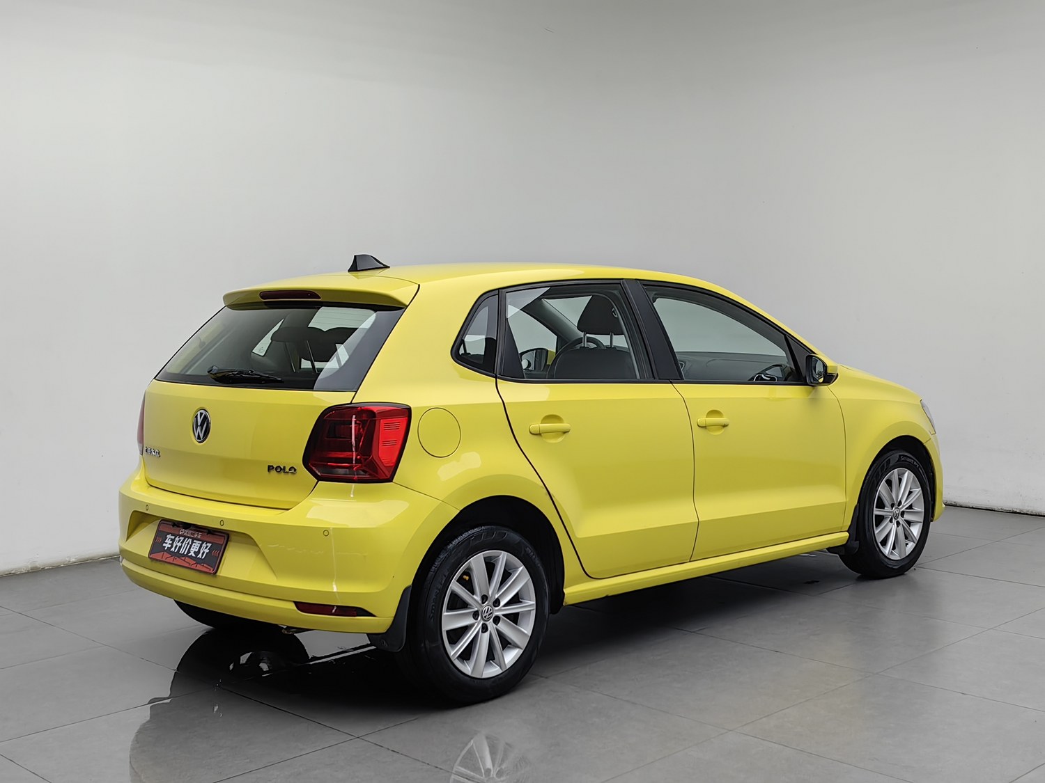 Used Volkswagen Polo 2014 1.4 AT