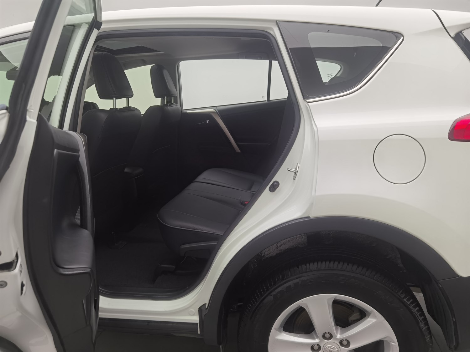 Used Toyota RAV4 2013 2.0 AT