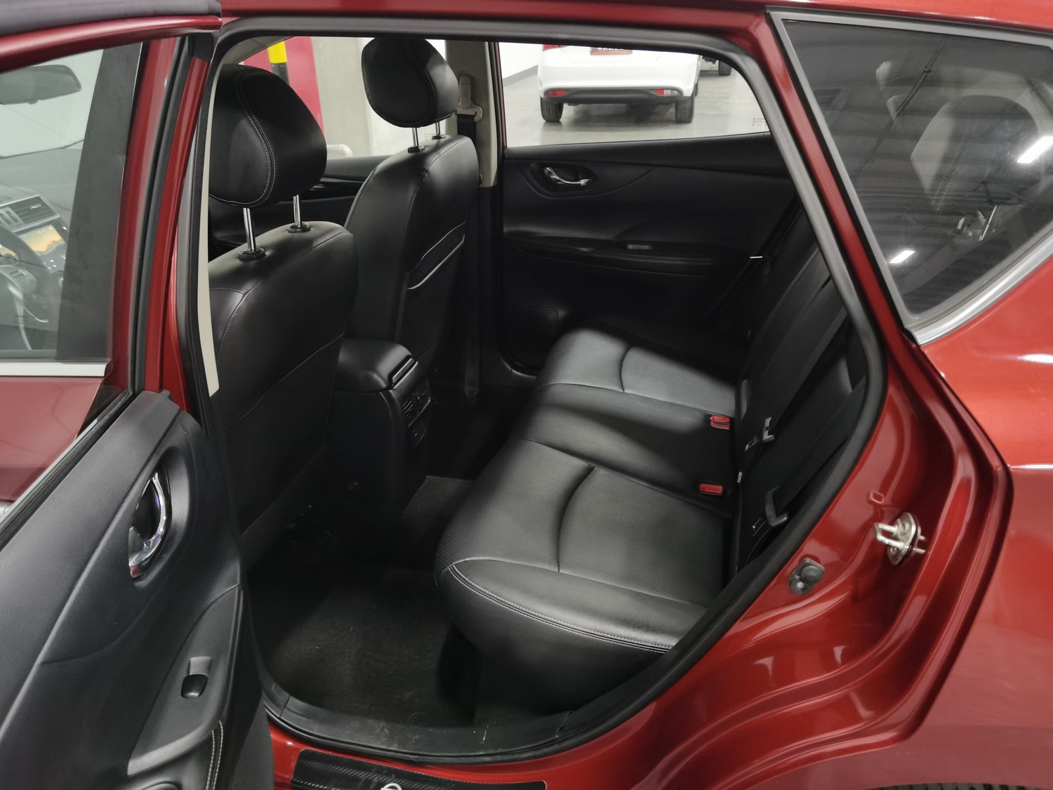 Used Nissan Tiida 2021 1.6 AT