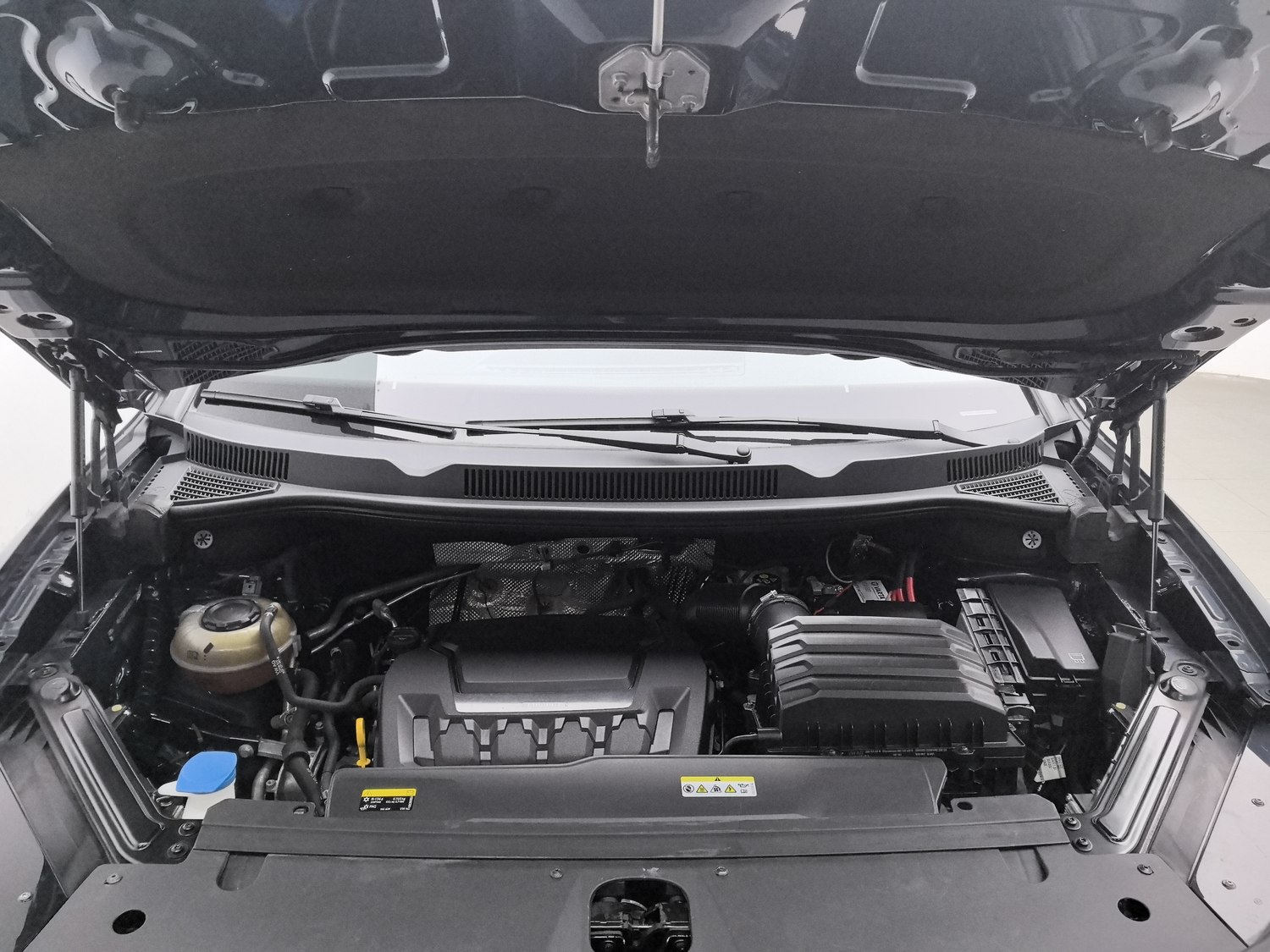 Used Volkswagen Tavendor 2021 2.0 AT