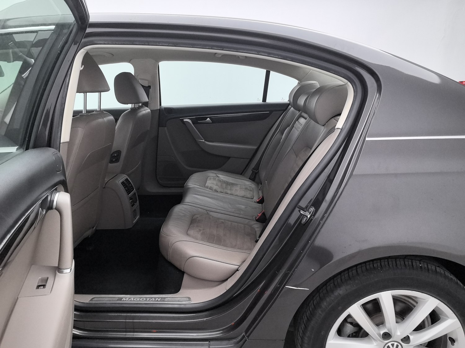 Used Volkswagen Magotan 2012 2.0 AT
