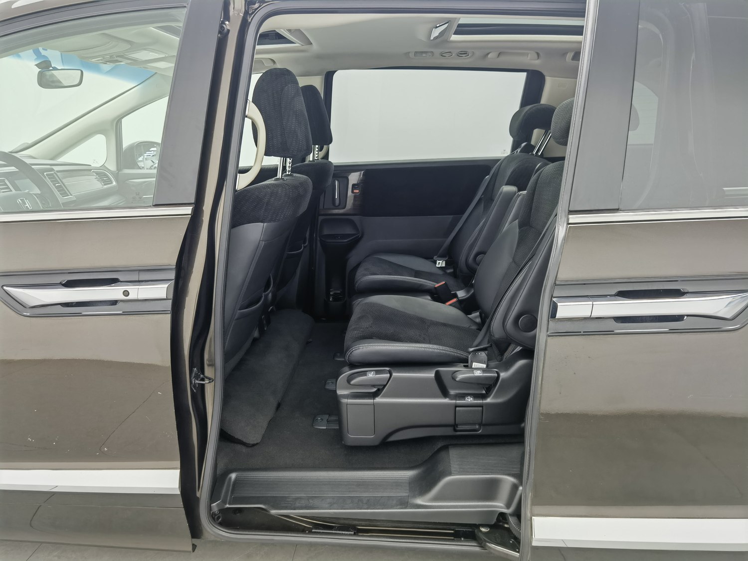 Used Honda Elysion 2016 2.4 AT