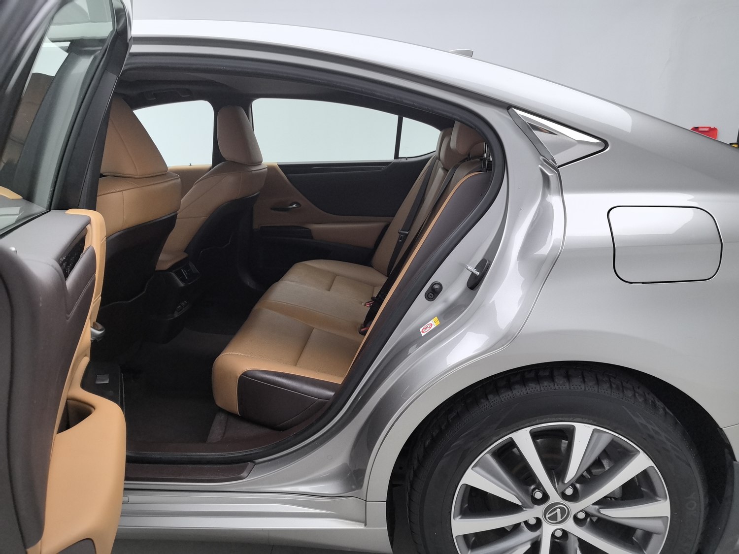 Used Lexus ES 2018 2.0 AT