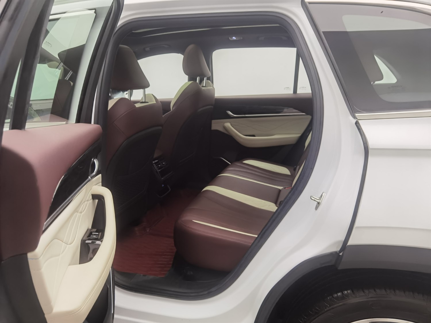 Used Geely Xingyue L 2024 2.0 AT
