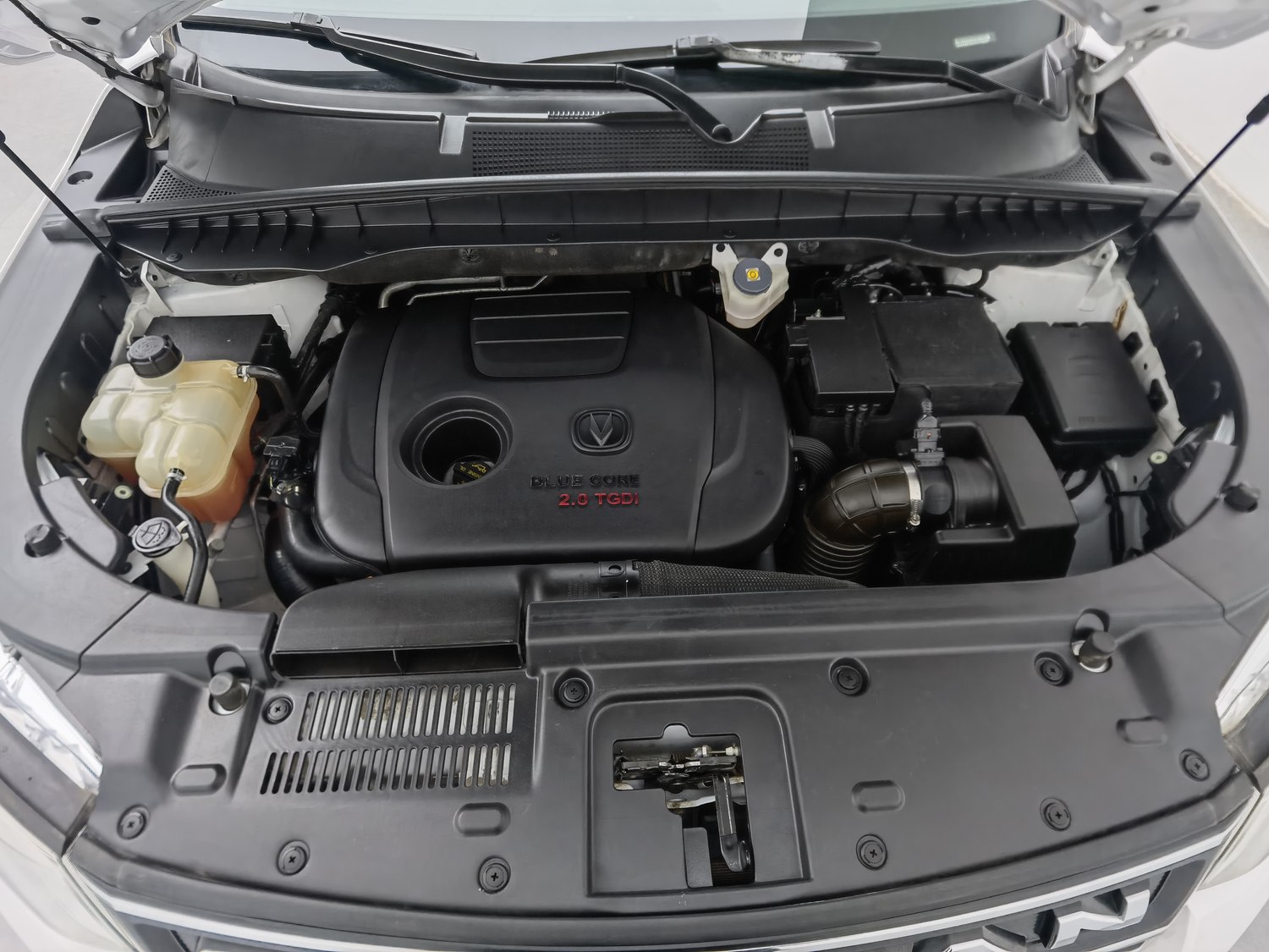 Used Changan CS95 2017 2.0 AT
